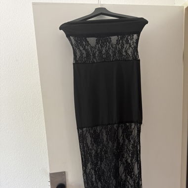 Kleid mit rüsche 