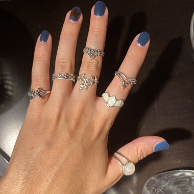 Ringe und Ohrringe