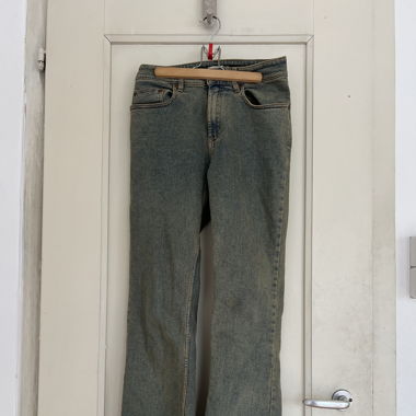 jeans flared