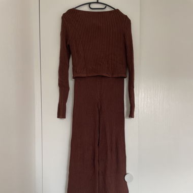 Ensemble, crop top & pantalon large marron