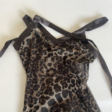 Top motif léopard mango 