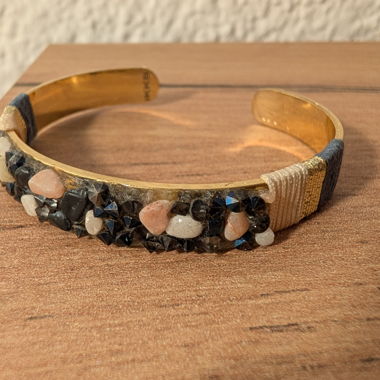 Bracelet manchette orné