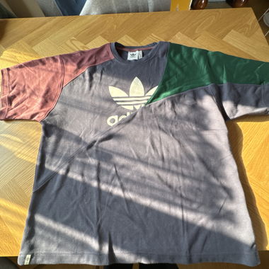 Adidas Sweatshirt