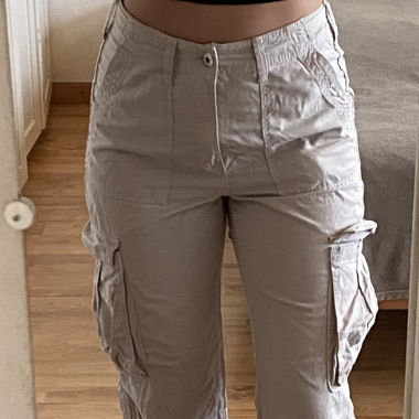 Pantalon cargo ajustable à la taille
