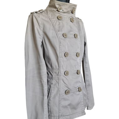 Beige Y2K-style H&M jacket with button-up front