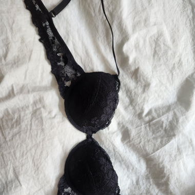 Small black bra