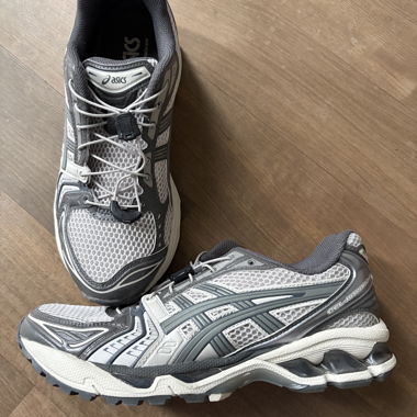 ASICS gel-kayano 14