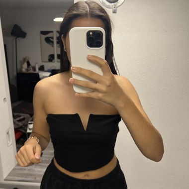 Top nero a fascia