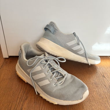 chaussures de sport pour femmes adidas