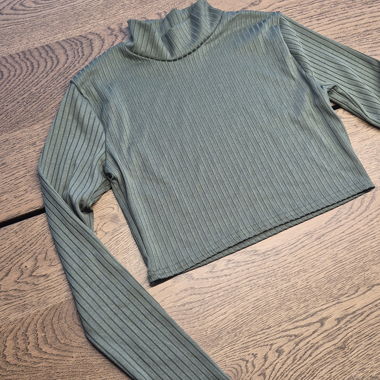 Ribbed Crop Rollkragen-Top