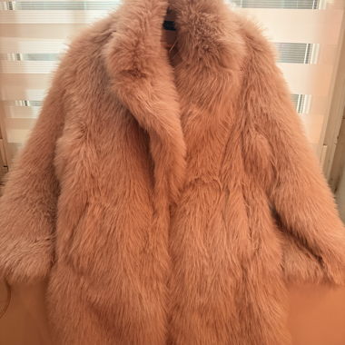 Manteau en fausse fourrure ZARA