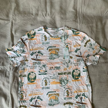 Guess Shirt ungetragen