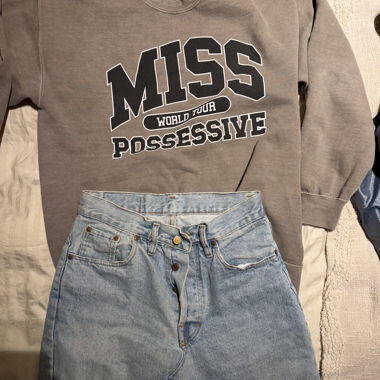 Beige Sweatshirt TATE MCRAE MISS World Tour M