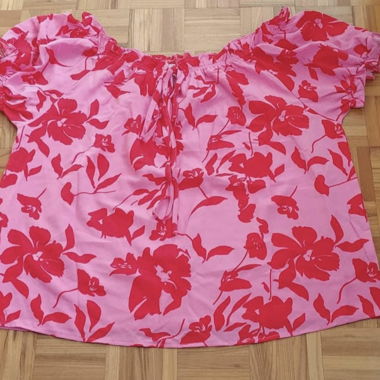 Shein Pink Floral Blouse new/Blumenbluse Shein