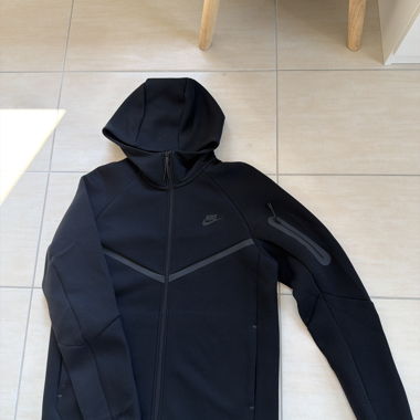 Nike hoodie zippé noir tech 