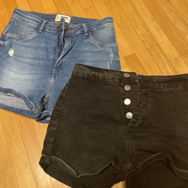 2 short corti in jeans