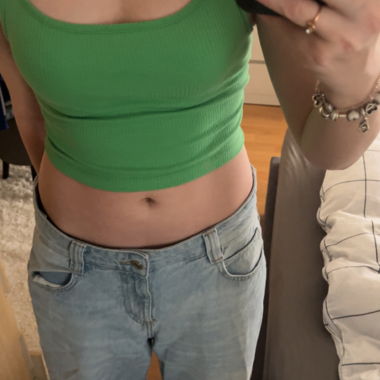 Top corto verde