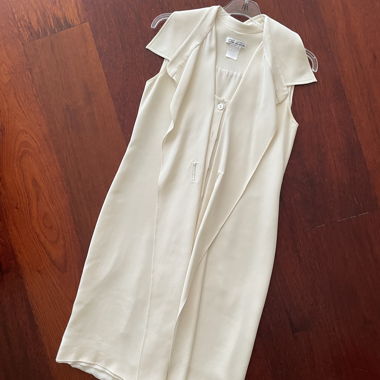Long Cream Vest Oscar de la Renta