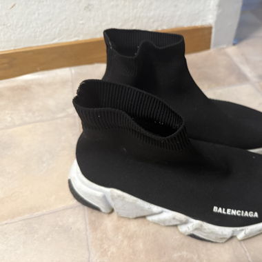 BALENCIAGA