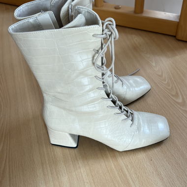 Cream boots