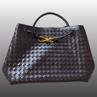 Geflochtene Handtasche dunkelbraun Medium