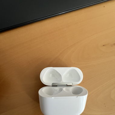 Apple airpods 4