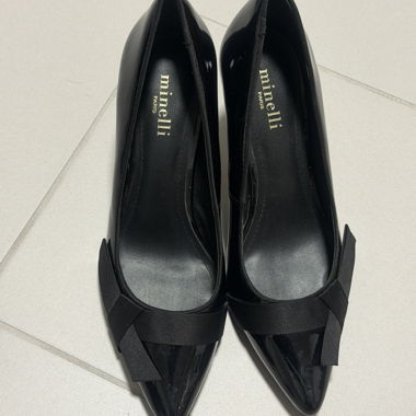 Minelli black patent high heels