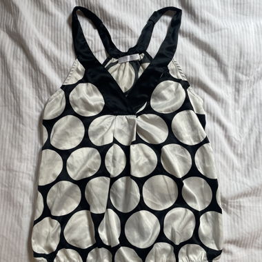 Haut en satin à pois