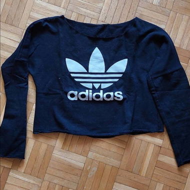Sweatshirt without hood, black with Adidas print
Bought in London