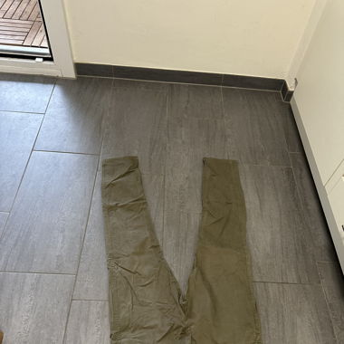 H&M green chinos 