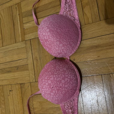 Reggiseno imbottito in pizzo rosa