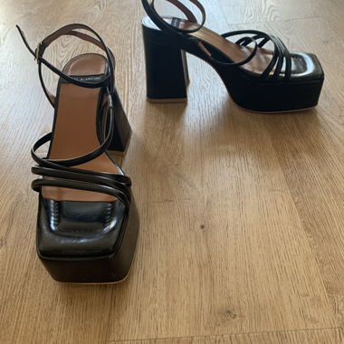Plattform-Sandalen aus Leder Angel Alarcon
