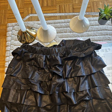 Skirt black 