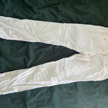 Chino bianchi leggeri di Esprit