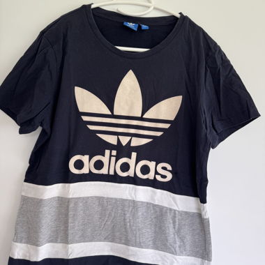 Adidas T-Shirt
