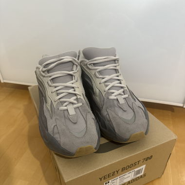 Yeezy Boost 700