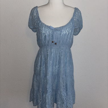 Vestito estivo azzurro chiaro