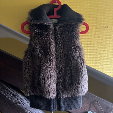 Gilet en fourrure brun