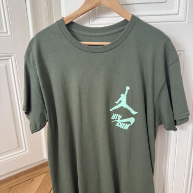 T-shirt Nike Air Jordan verde - TRAVIS SCOTTT