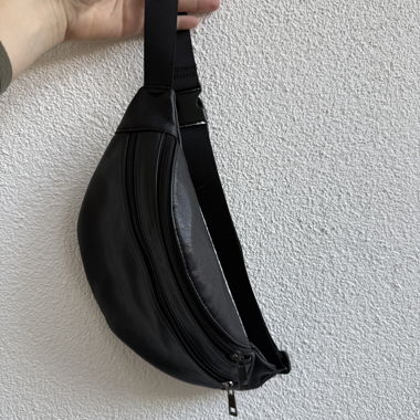 Leather belt bag
