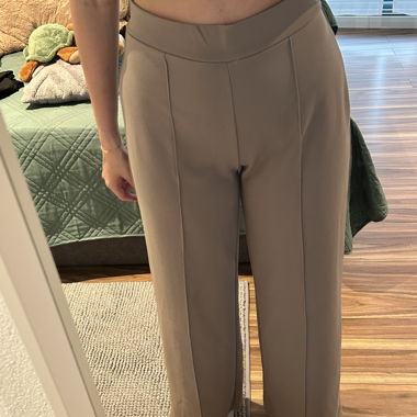 Pantalon beige à jambe ample