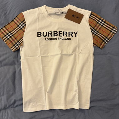 Burberry T-Shirt
