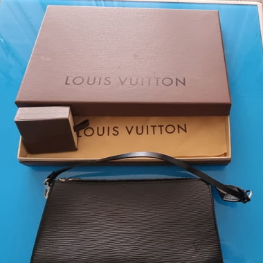 Louis Vuitton Pochette