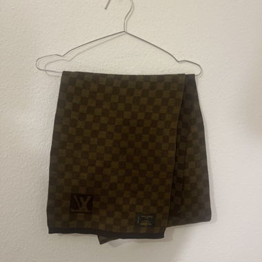Louis Vuitton scarf