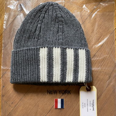 Hat grey Thom Browne 