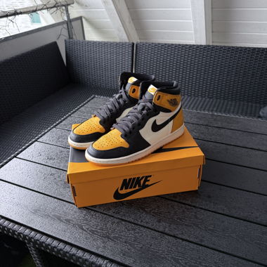 Nike Air Jordan 1 High Taxi
