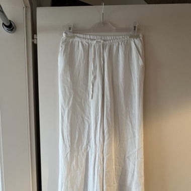 Pantalon en lin blanc taille basse