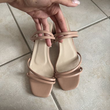 Sandali con tacco nude