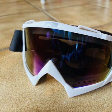 Ski- oder Motorradbrille 