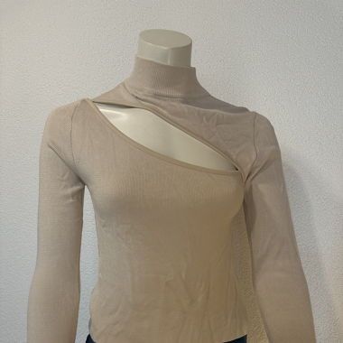 Asymmetrisches Cut-Out Top in Beige